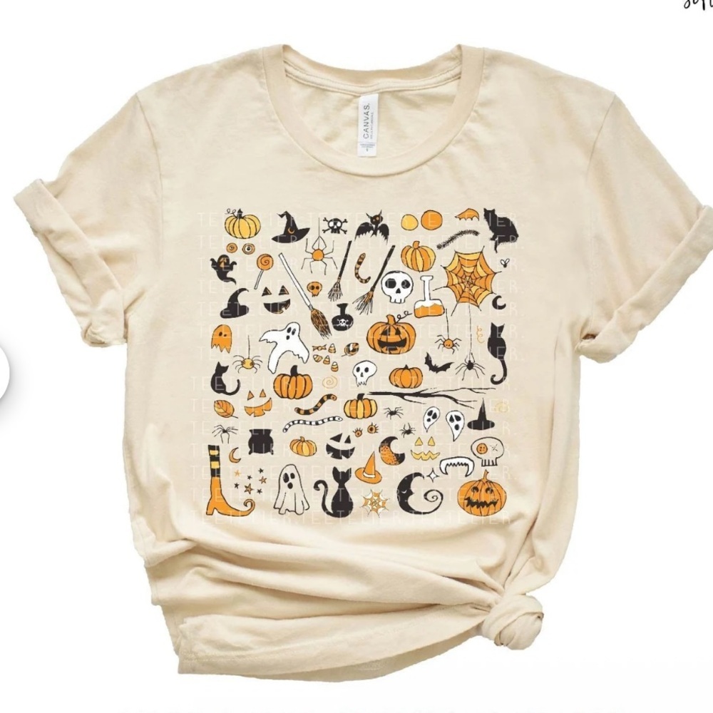 Halloween Graphic Tee Sz M | TeeTELIER Etsy $30 Ghosts Pumpkins